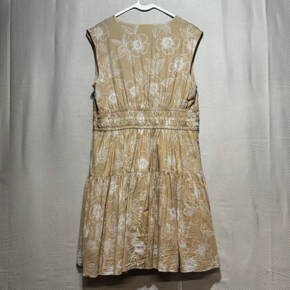 Tommy Hilfiger Tan Floral Tiered Dress Size 14 Surplice V-Neck Tie Waist Lined - Picture 9 of 9